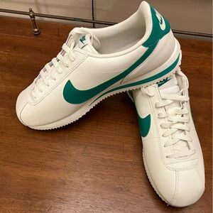 NWOT Nike Classic Cortez White and Green Sneakers Leather (Men’s Size 12.5)